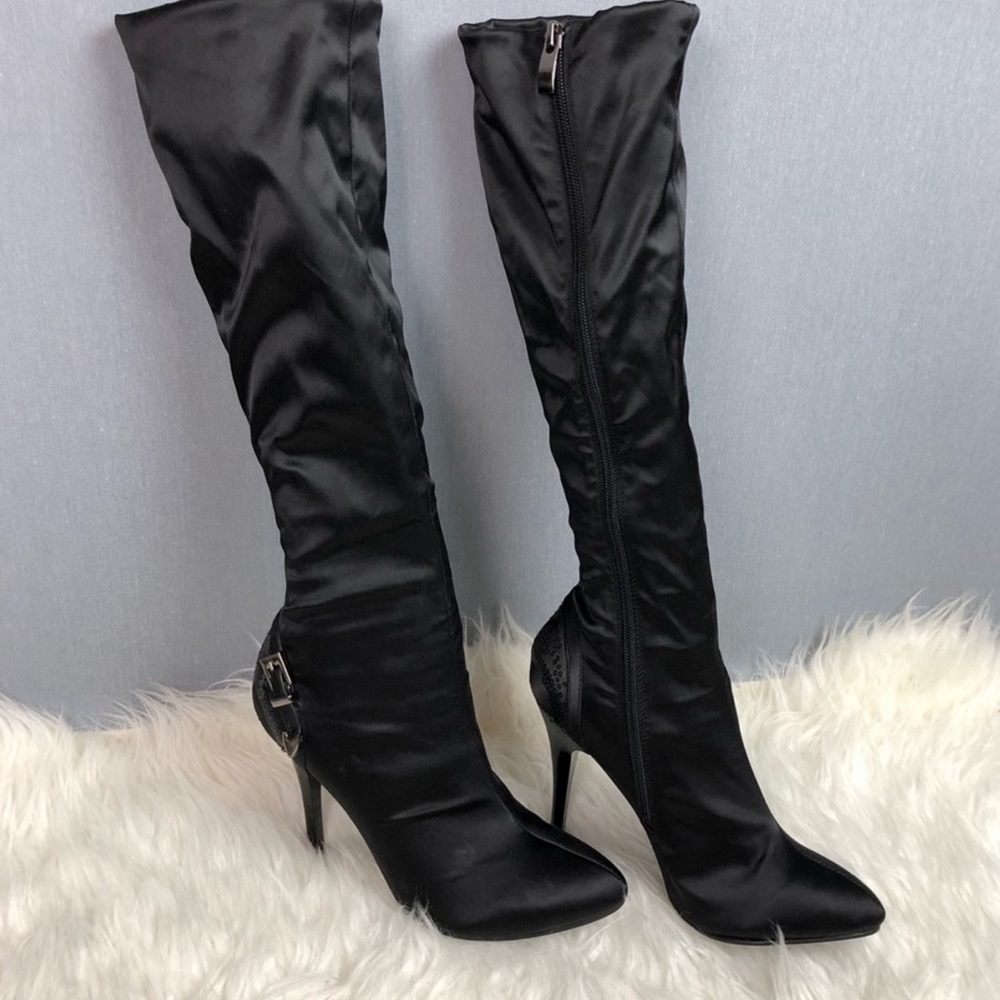 Black heeled Boots - Picture 4 of 5
